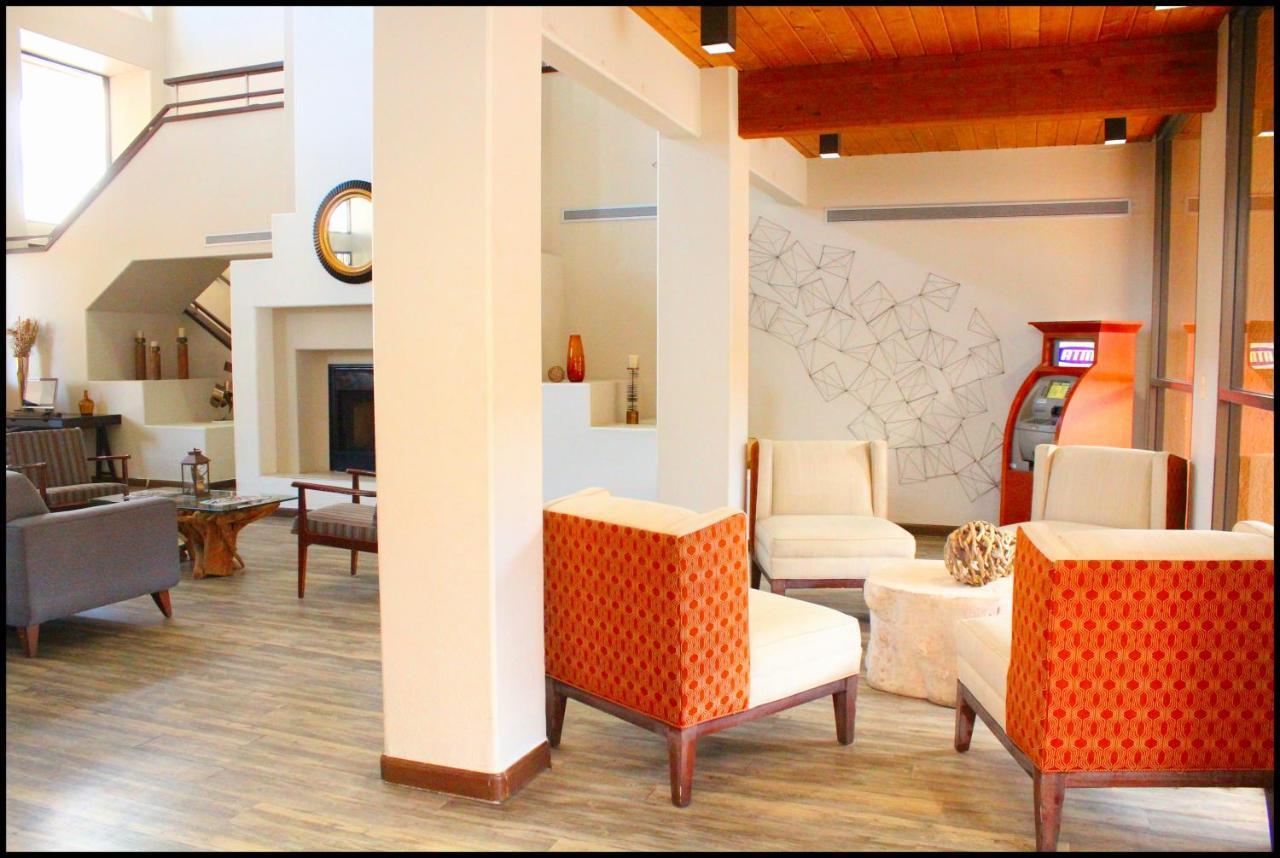 Hotel Ramada By Wyndham Tucson Airport à Drexel Heights Extérieur photo