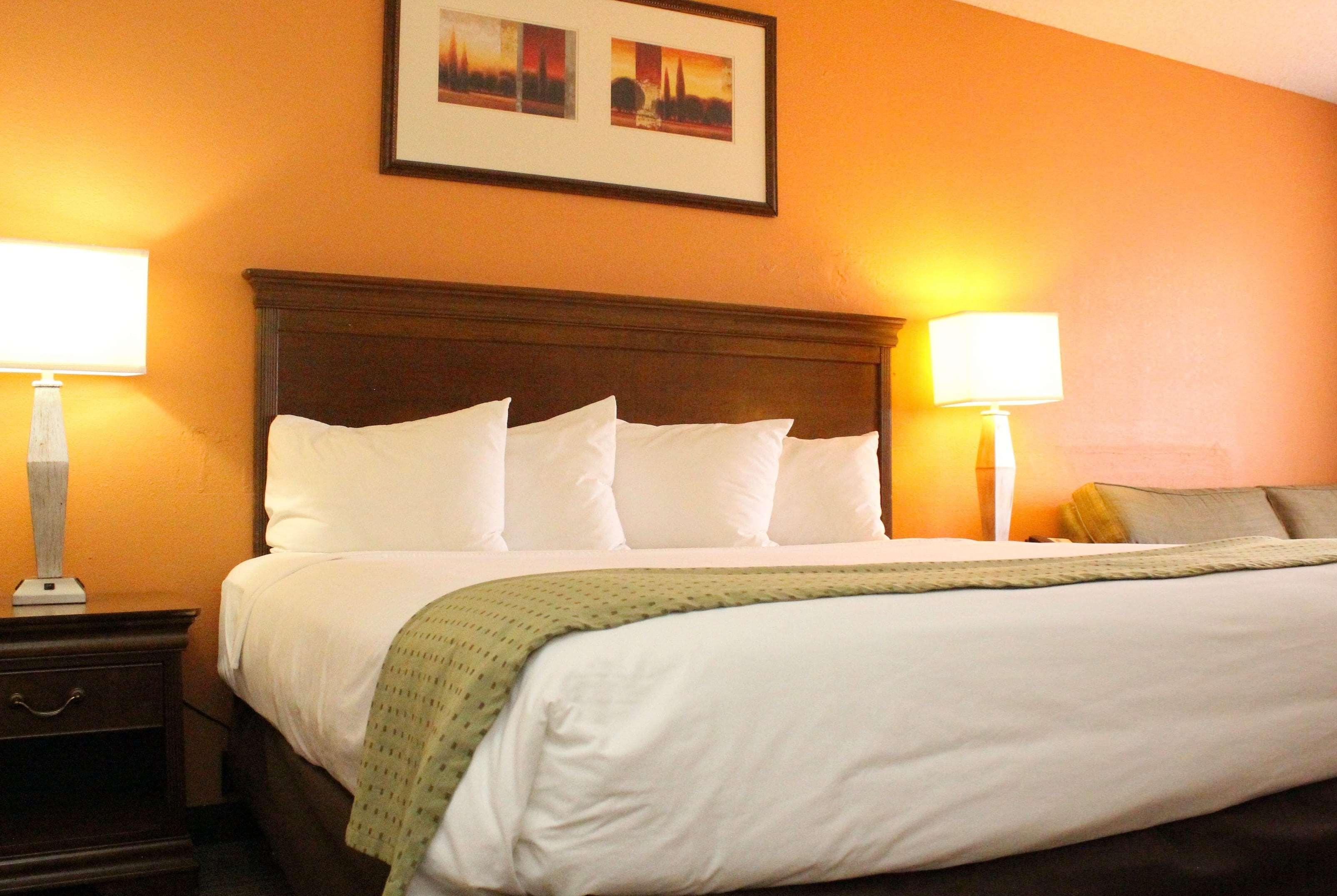 Hotel Ramada By Wyndham Tucson Airport à Drexel Heights Extérieur photo